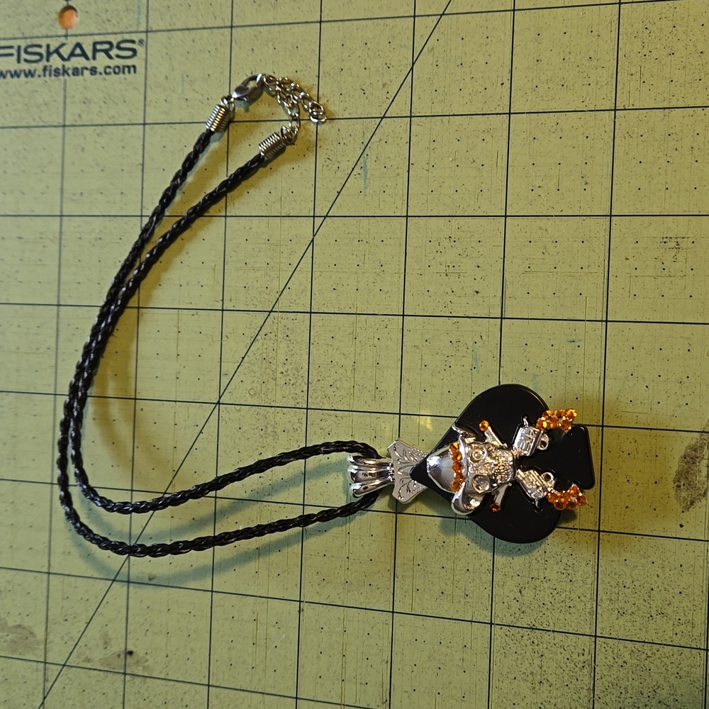 Trigg Leather necklace